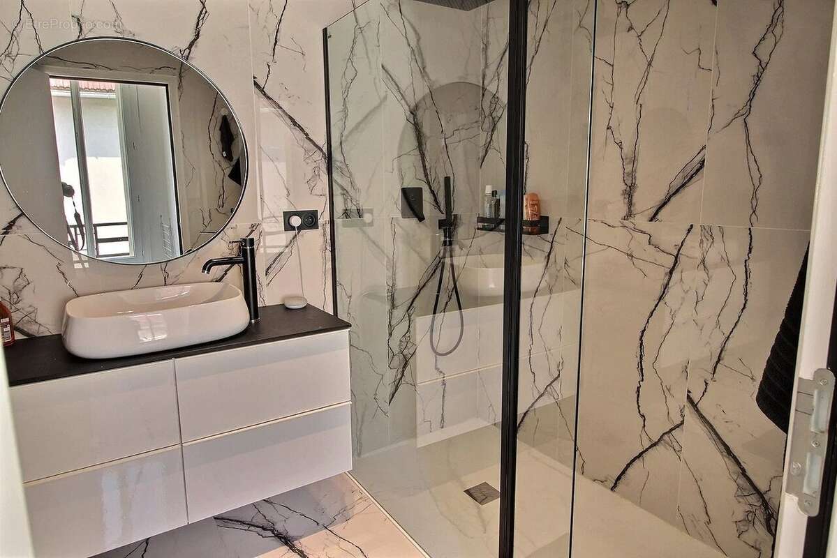 Maison à SAINT-MAUR-DES-FOSSES