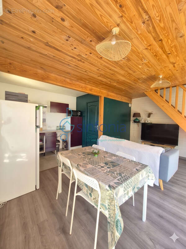 Opportunité rare - villa bio-climatique ossature bois -  171 m2 (3 logements) - dpe a & autonomie énergétique - photo 16