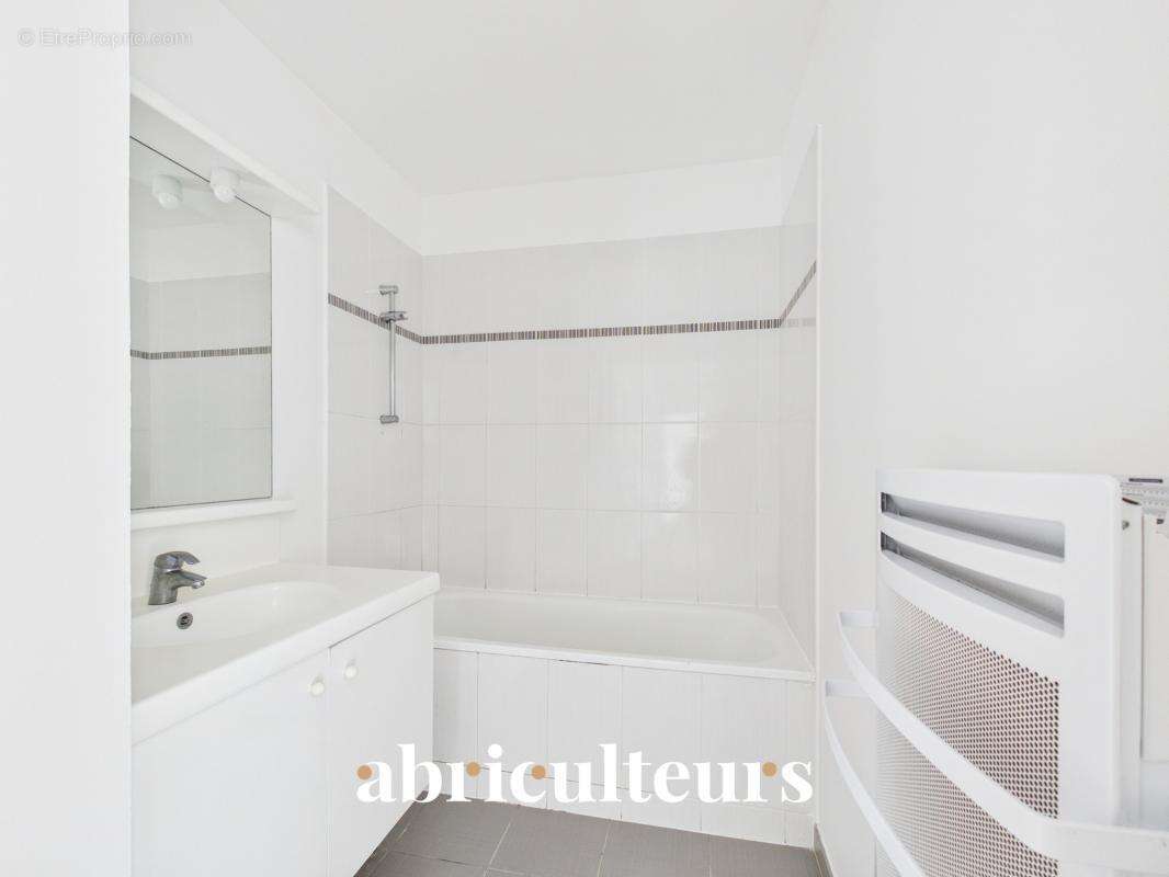 Appartement T3 de 73 m² exposé plein Sud avec vue sur le bassin et le pigeonnier – Résidence de standing à Survilliers - photo 14