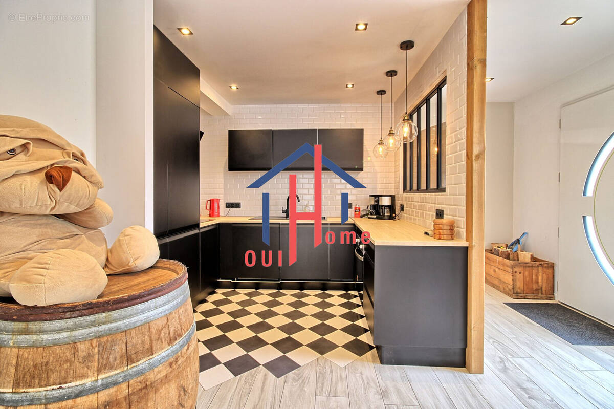 Maison à SAINT-GERMAIN-LAPRADE