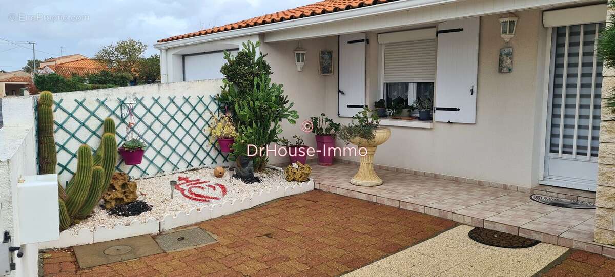 Maison à PUYRAVAULT