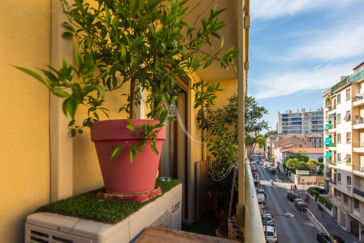 Appartement à MARSEILLE-5E