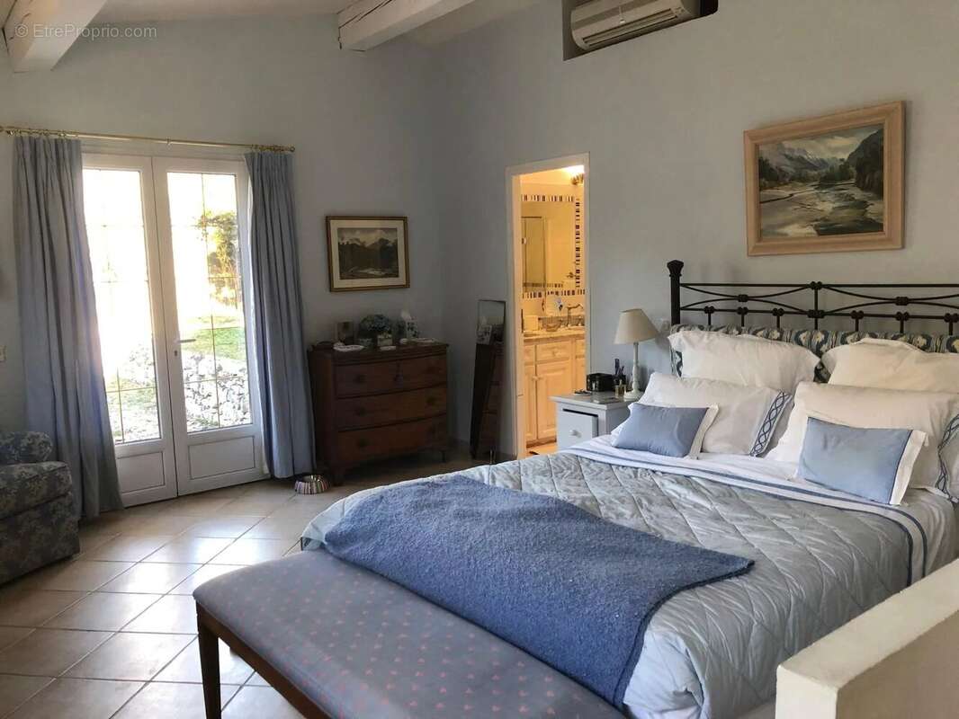 Maison à LORGUES