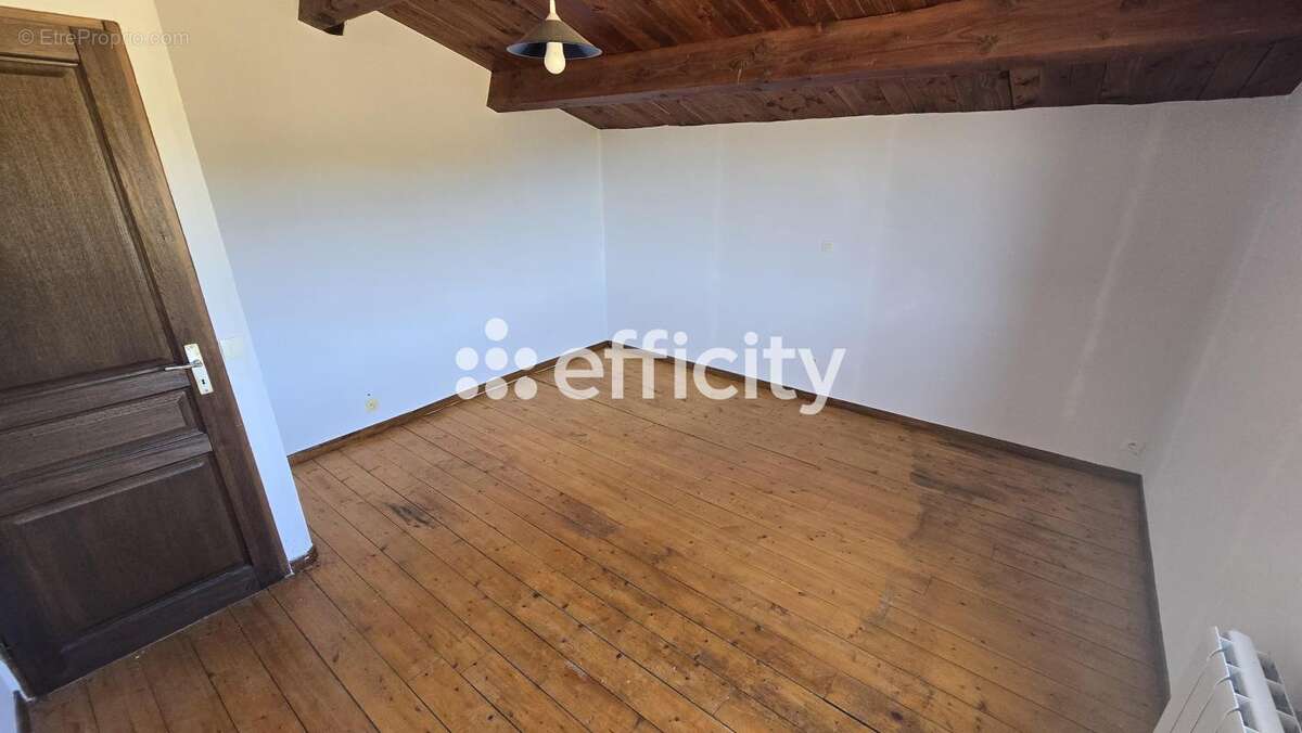 Maison 136 m² à Cessenon-Sur-Orb  - photo 8