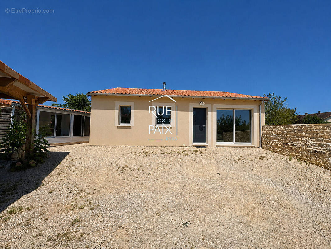 Maison Vouille 3 pièce(s) 86.68 m2 - photo 1