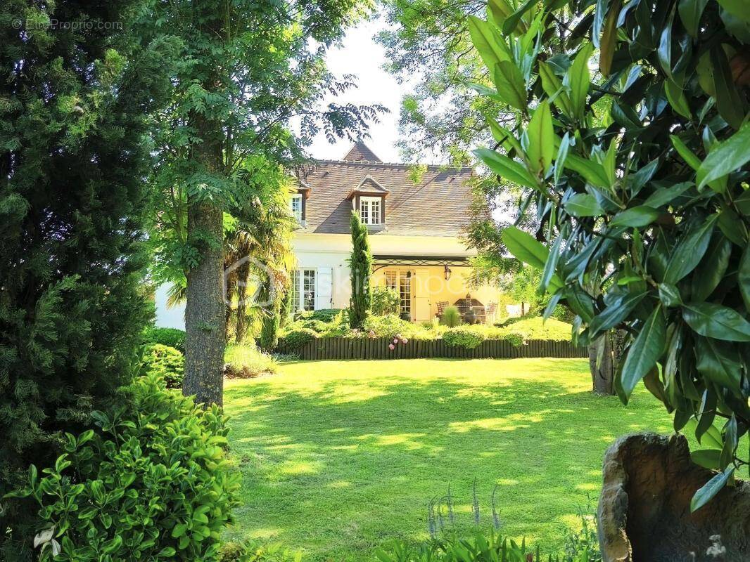 Maison à CLAYE-SOUILLY