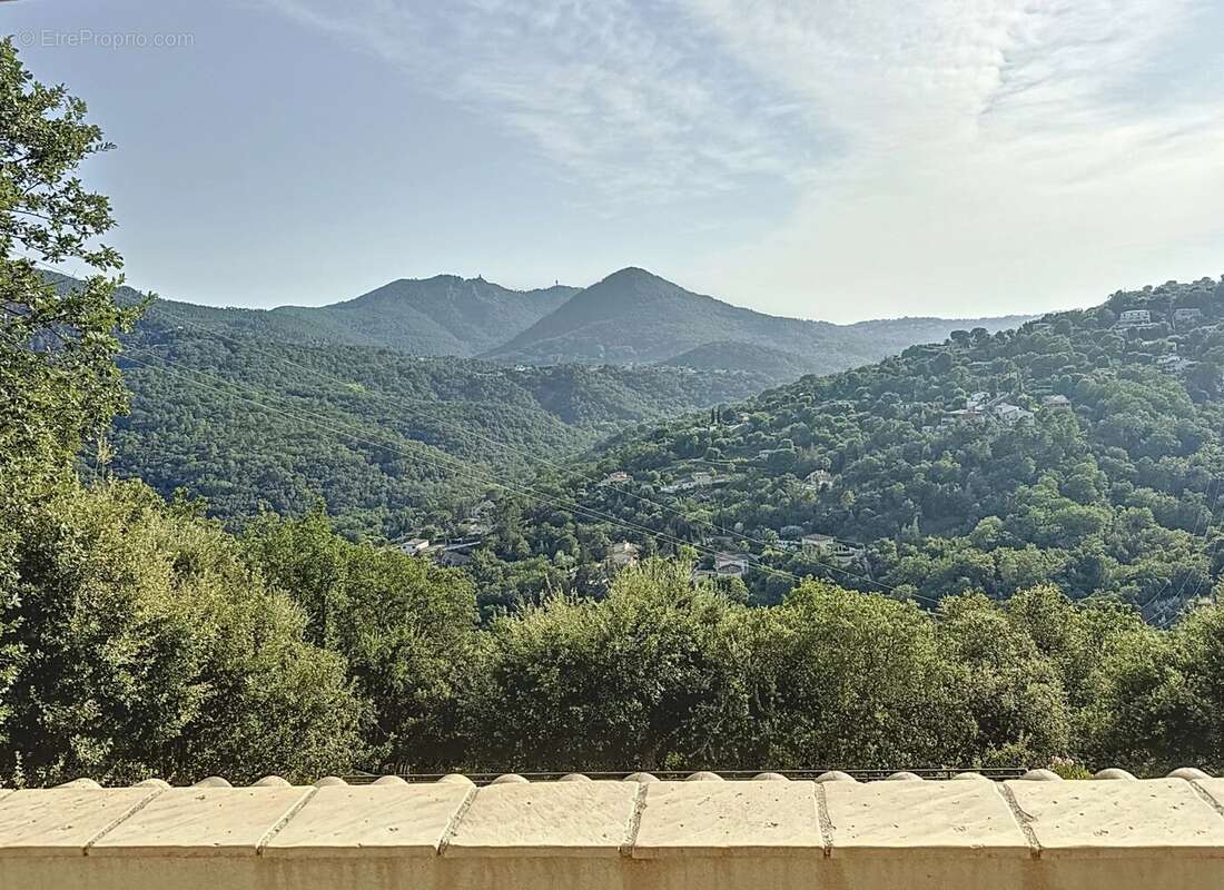 Maison à LES ADRETS-DE-L'ESTEREL