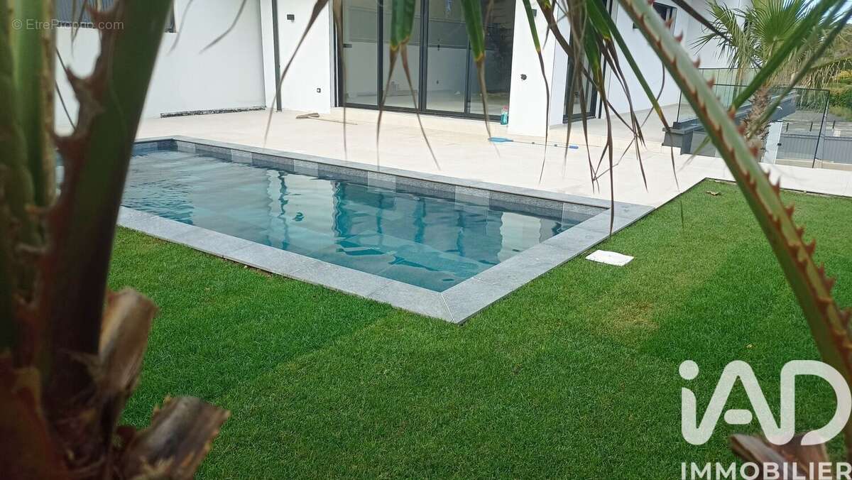 Photo 2 - Maison à MONTELIMAR