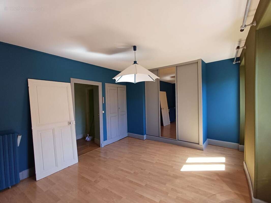 Maison 100 m² à Billom  - photo 8