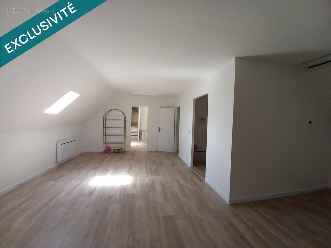 Photo 1 - Maison à ALLUYES