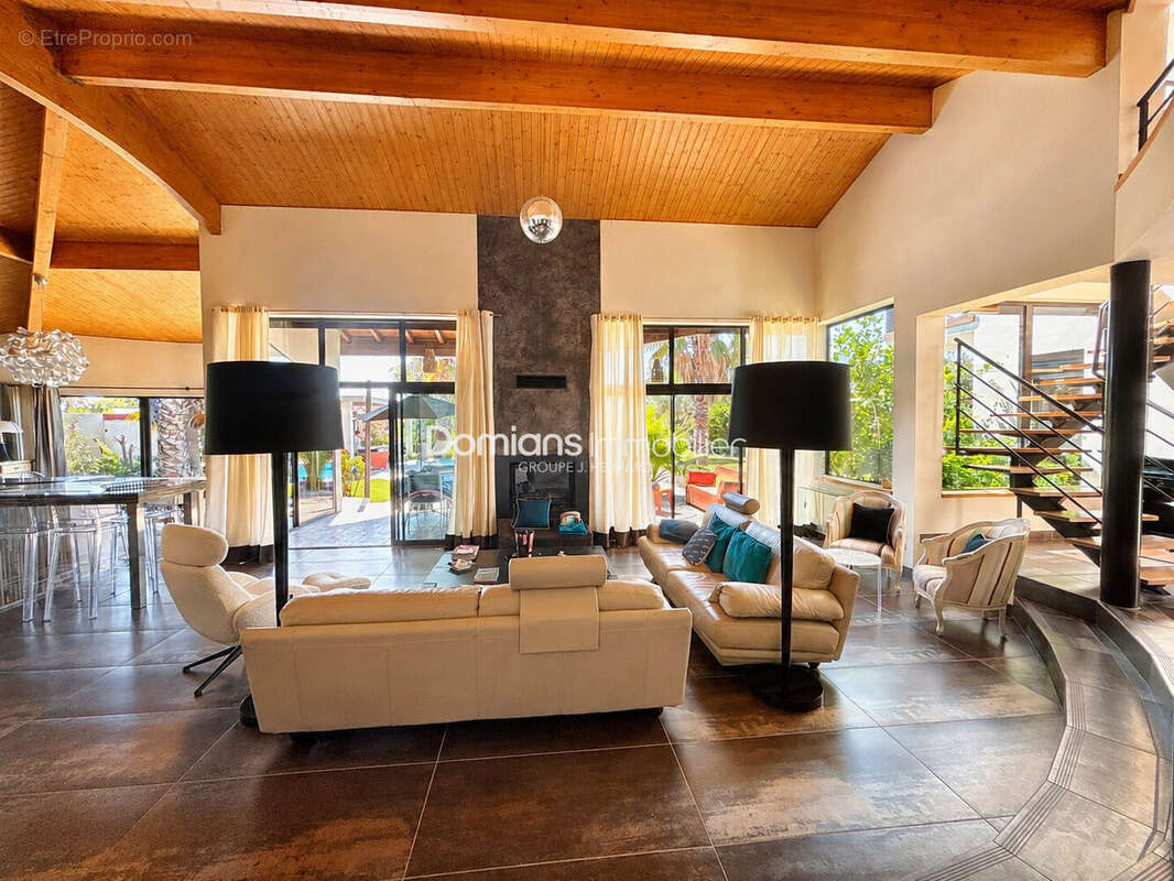 Maison 260 m² à Pollestres  - photo 5