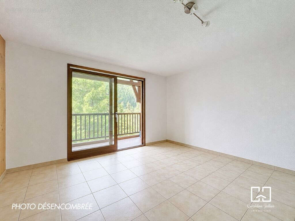 Appartement à LA SALLE-LES-ALPES