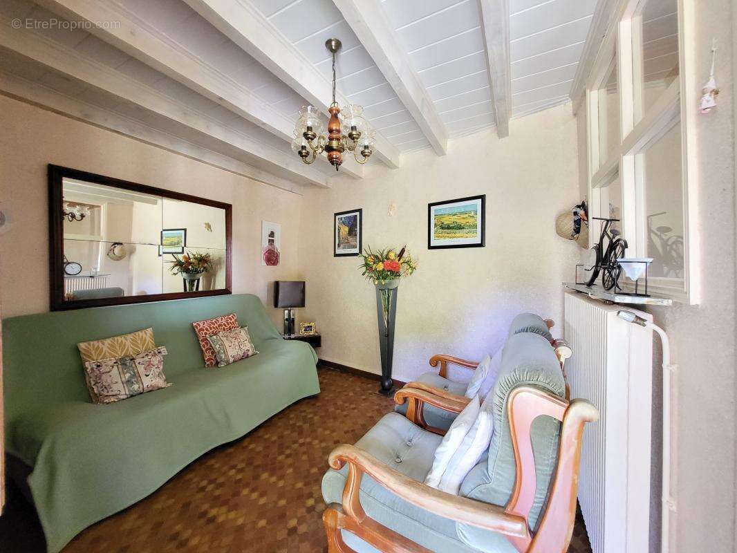 Maison à SAINT-YTHAIRE