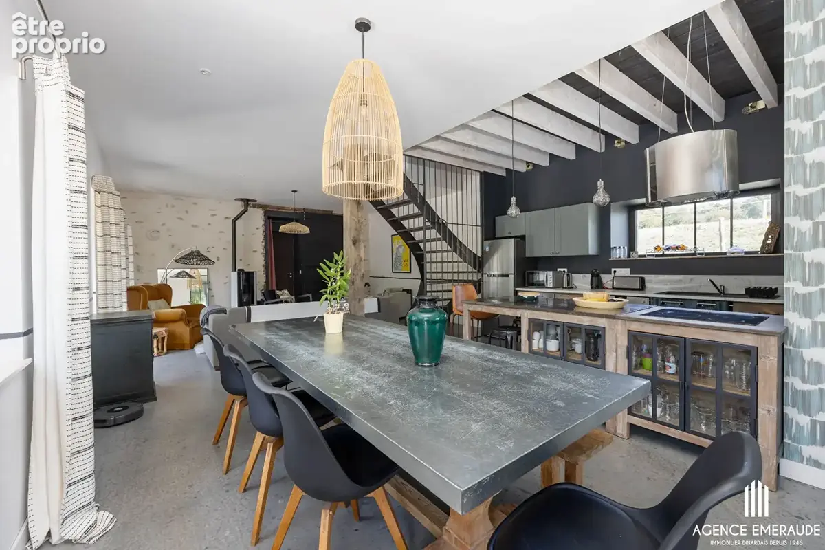 À vendre , Plouër-sur-Rance propriété de 2 charmantes maisons en pierres d'une surface d'environ 184 m² habitable sur un terrain - photo 2