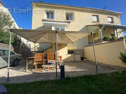 Maison à VIRY-CHATILLON