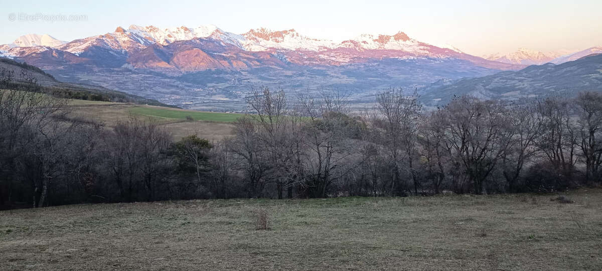 Terrain à AVANCON