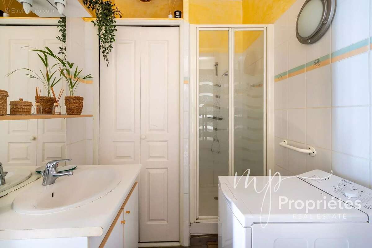 Appartement à LE LAVANDOU