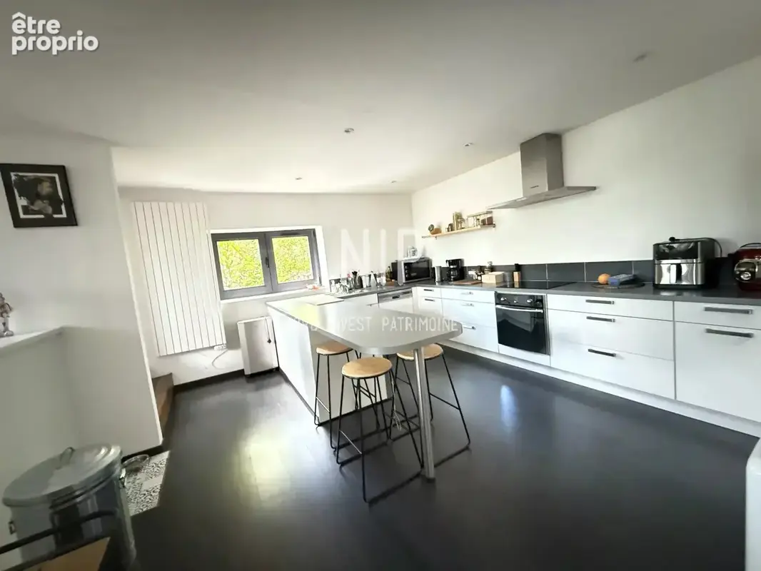 Appartement Loft  en duplex  de 121 m2 avec parking privé - photo 3