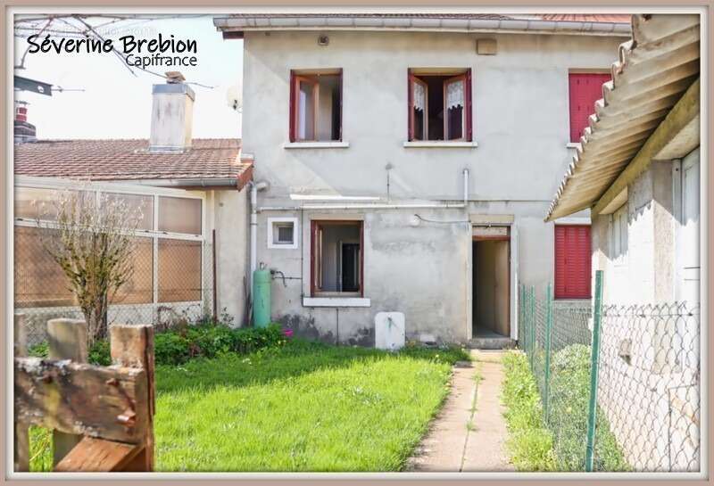 Maison à CHABRELOCHE