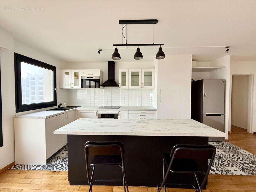 Appartement à ISSY-LES-MOULINEAUX