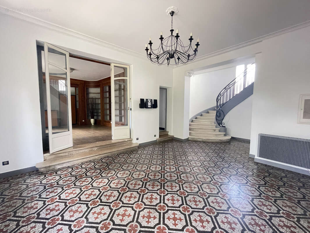 Pontoise proche gare bel  appartement duplex 5 pieces 142 m2 avec jardin terrasse parking - photo 2