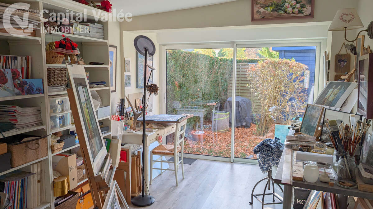 Maison à VILLIERS-LE-BACLE