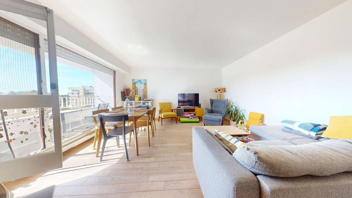 Appartement à NANTERRE