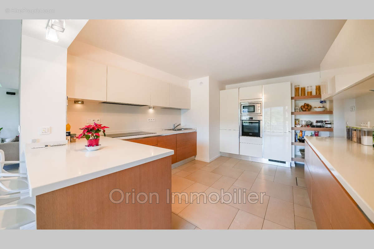 Maison à MANDELIEU-LA-NAPOULE