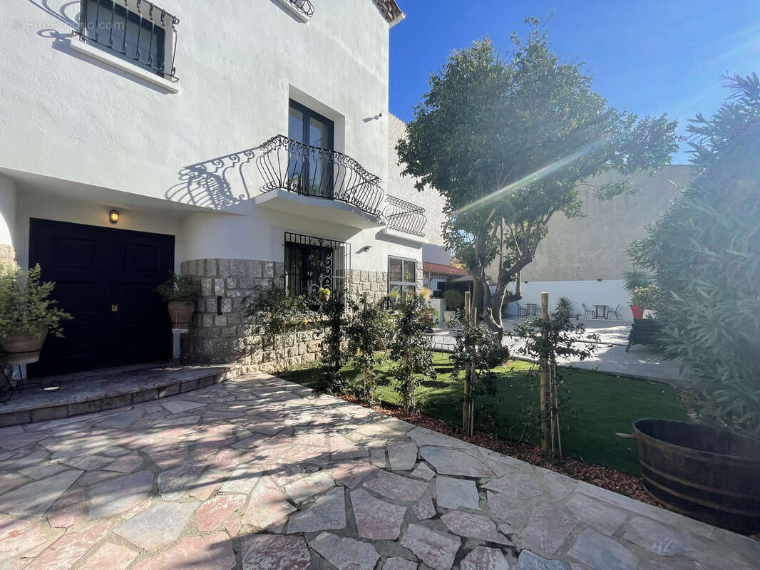 Maison à SAINT-HIPPOLYTE