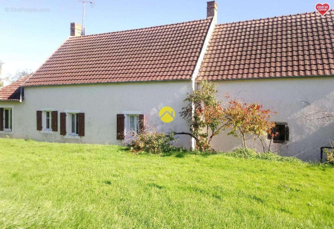 Maison à SAINT-AMAND-MONTROND