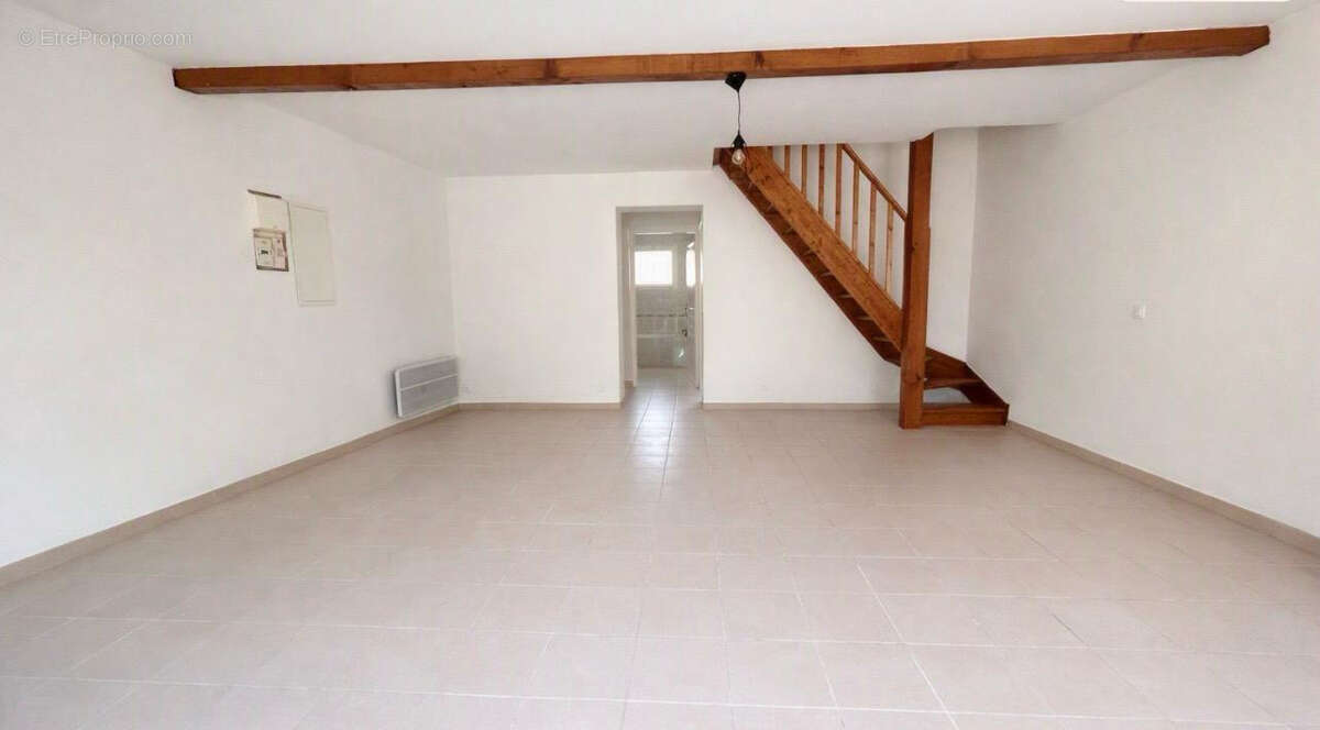Maison  5 pièce(s) - photo 2