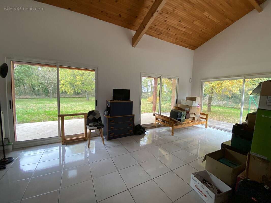 Maison à FONTENILLES