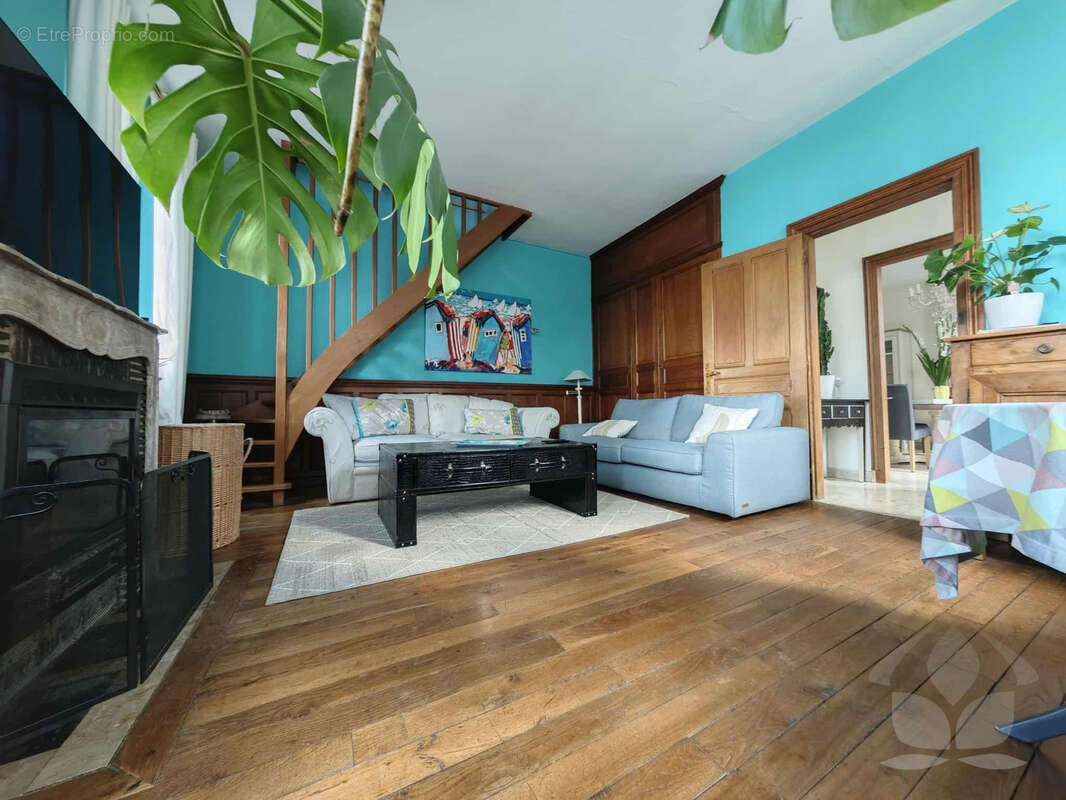 Maison à VILLERS-OUTREAUX