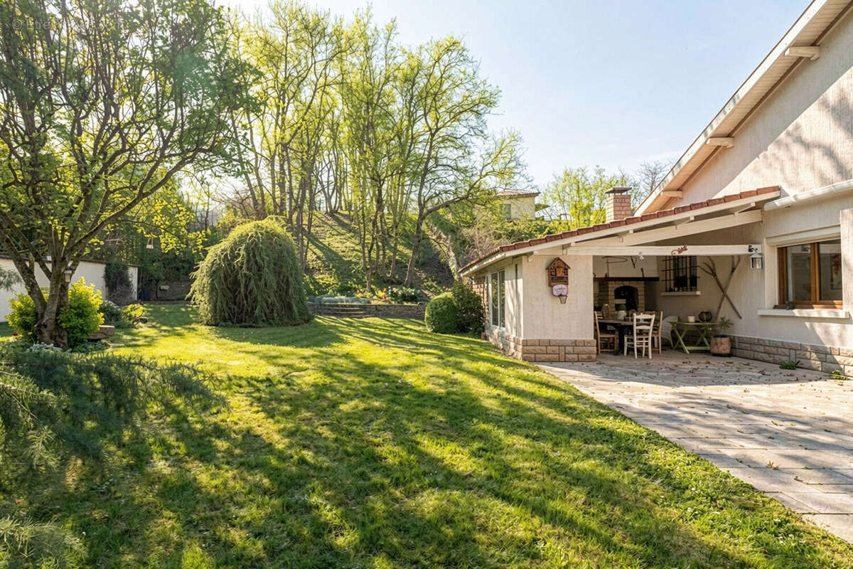 Maison à VILLETTE-D'ANTHON