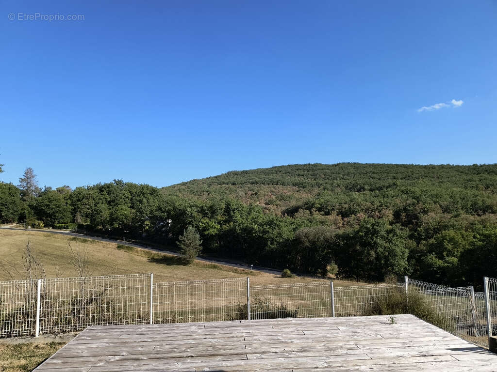 Villa récente plain-pied terrasse vue dégagée - photo 5
