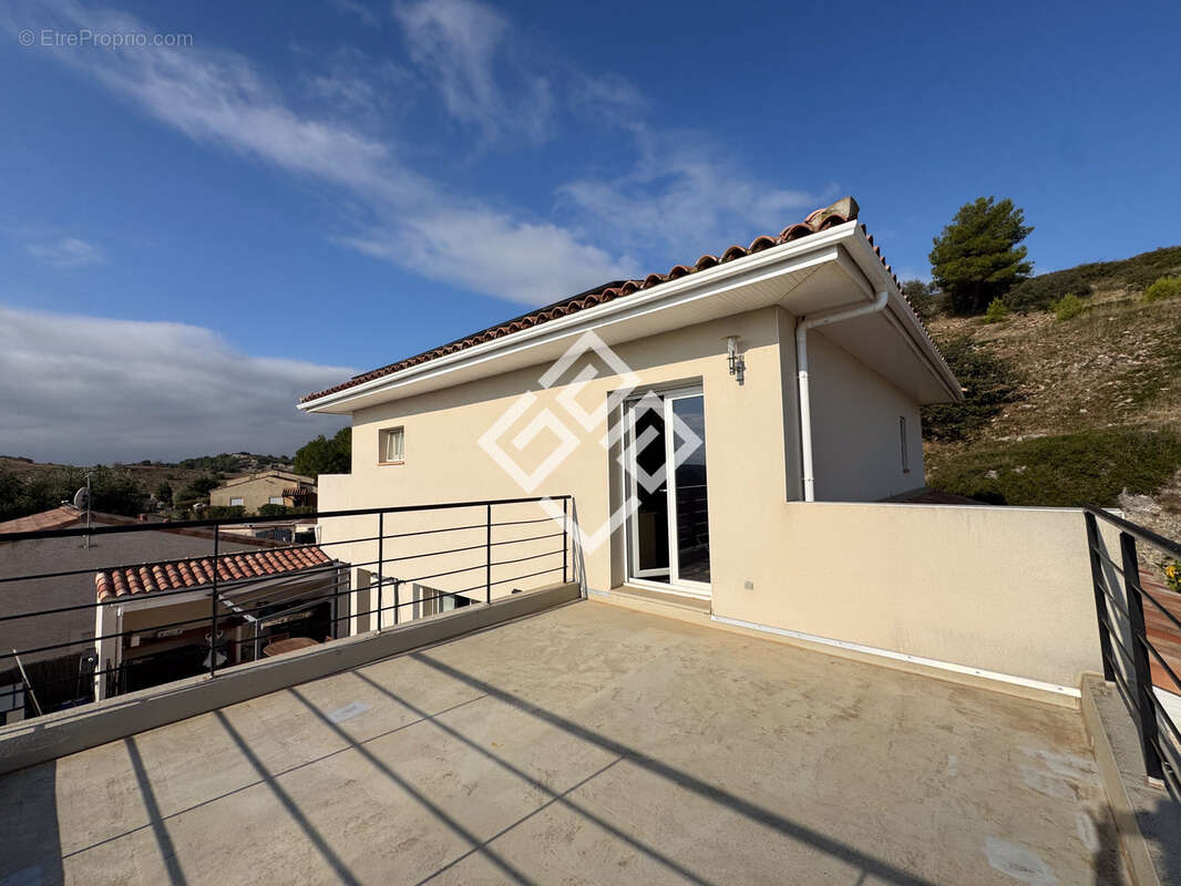 Villa contemporaine avec vue panoramique et piscine - photo 20