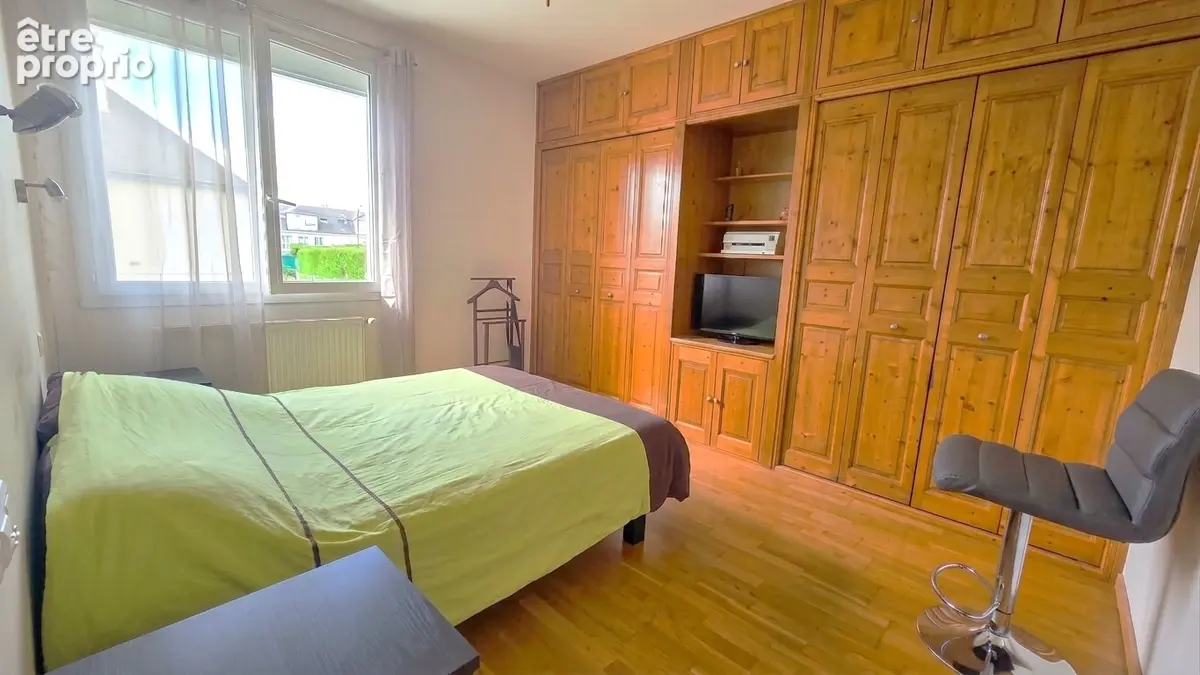 Maison en plein coeur de LA VILLE AUX DAMES - photo 5