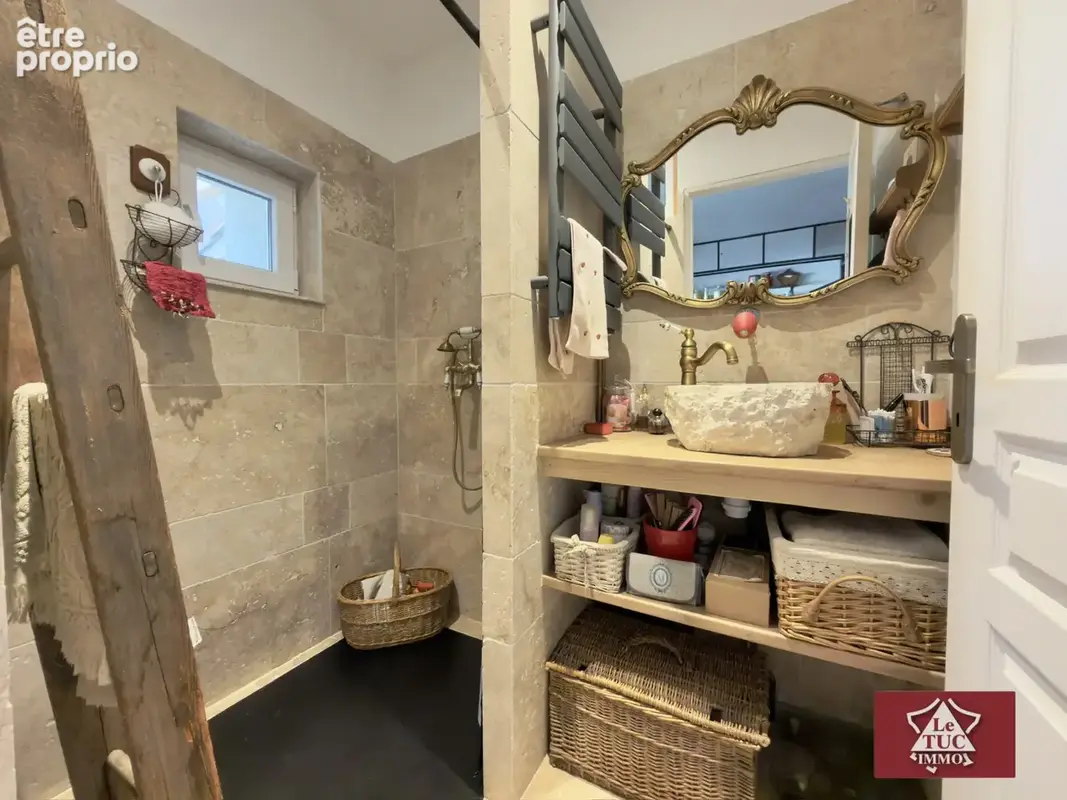 Maison en pierre avec dépendances - photo 11