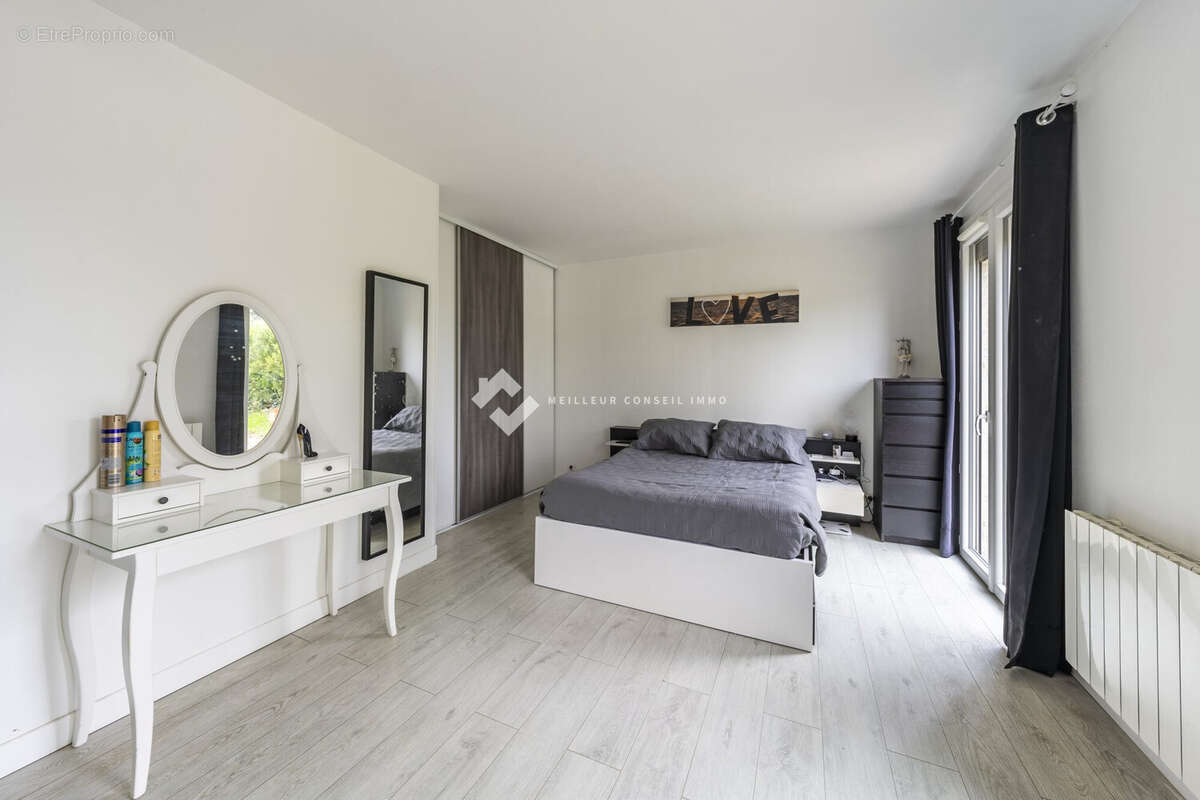 Maison 165 m² à Cely  - photo 6