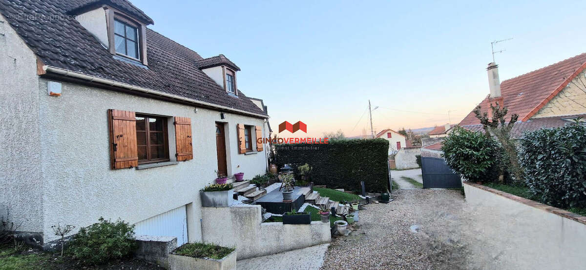 Maison à PIERRELAYE