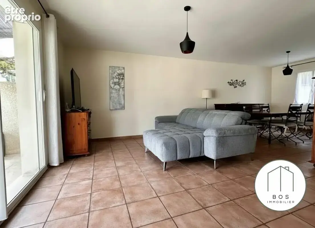 Maison avec piscine et garage - photo 8