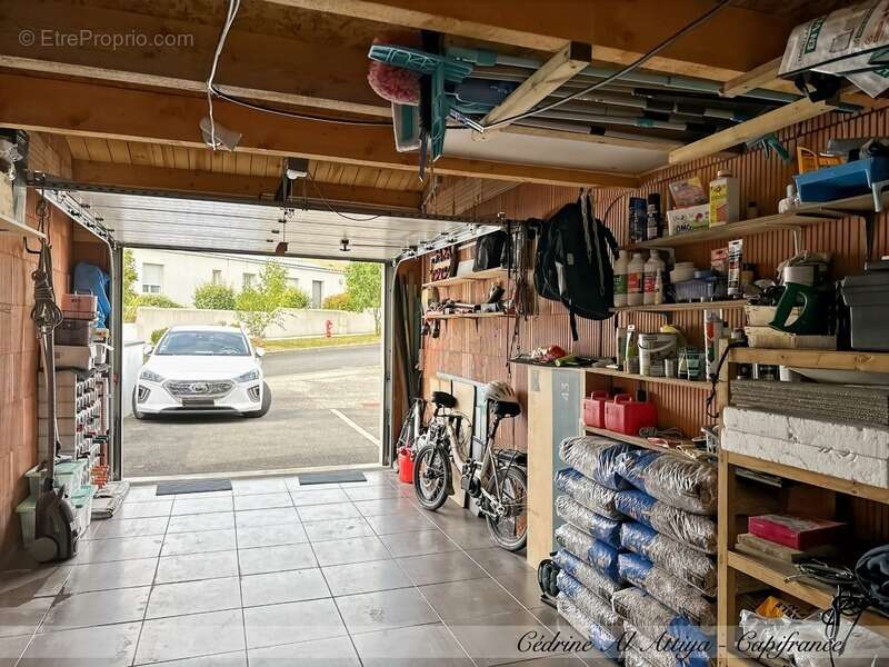 Maison à vendre Périgny, quartier Rompsay, 119m2, plain-pied, garage, jardin, véranda avec jacuzzi - photo 29