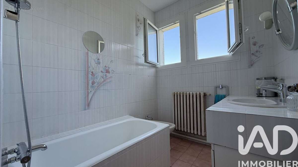 Photo 7 - Maison à SAINT-CLEMENT-DES-LEVEES