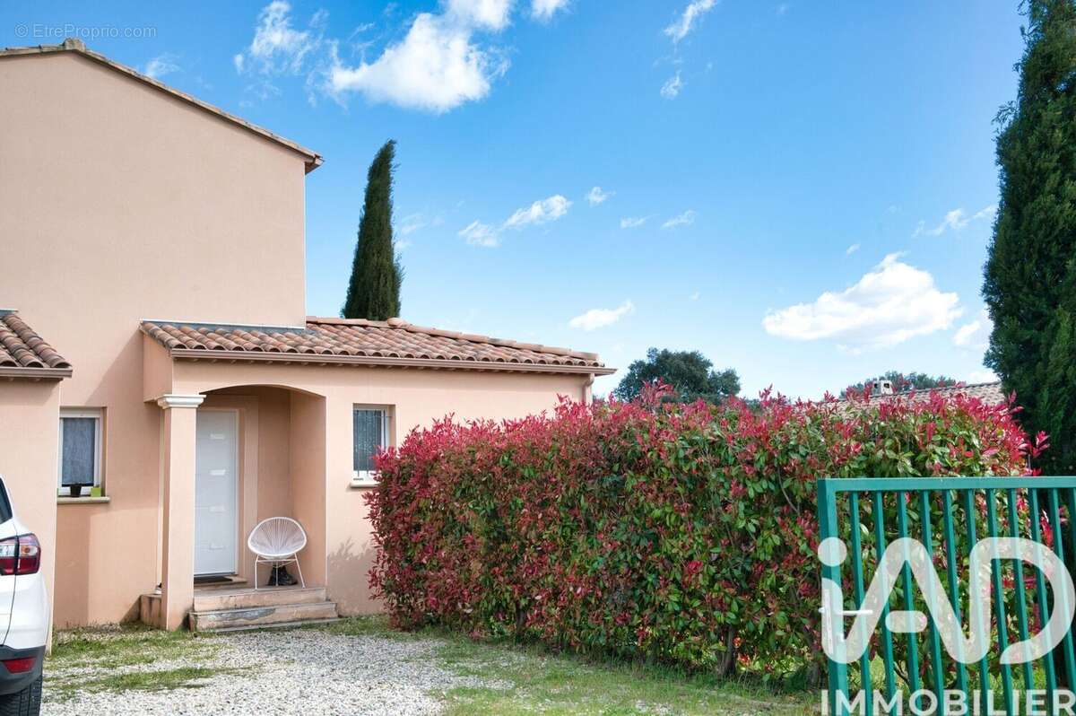 Photo 2 - Maison à SAINT-SIFFRET