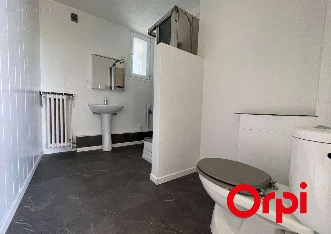 Appartement à VENISSIEUX
