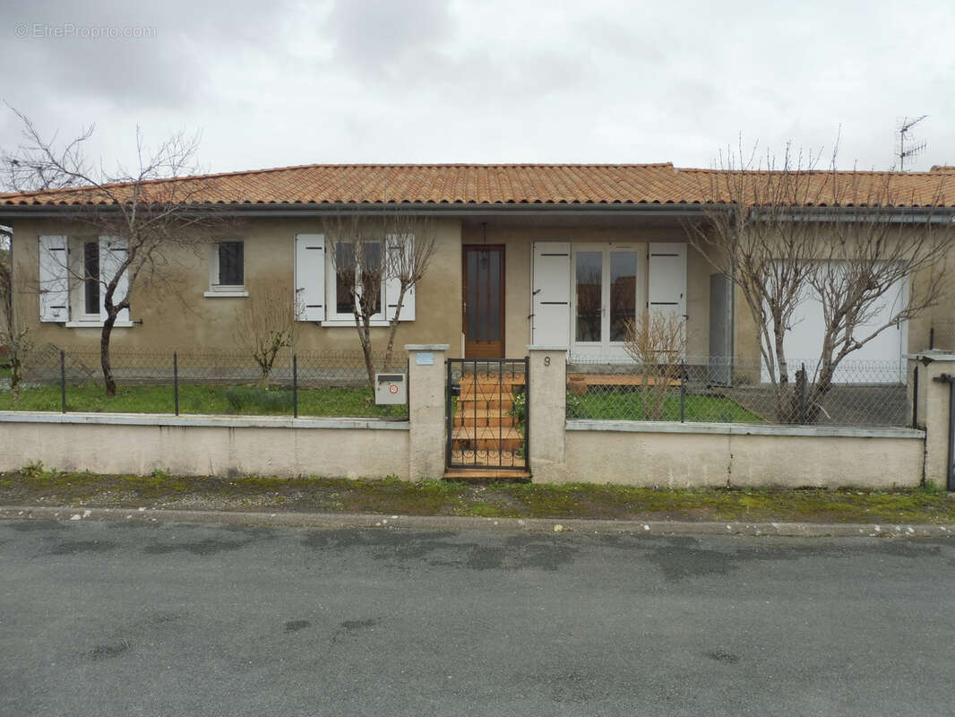 Maison à RIBERAC
