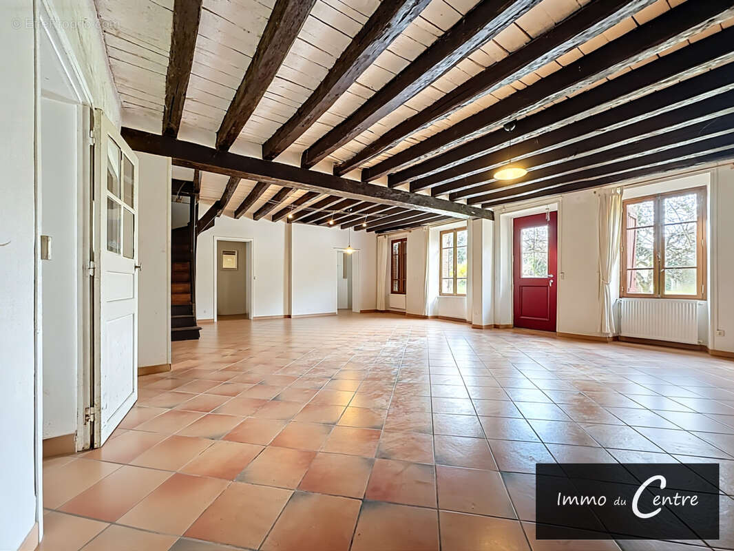 Maison à MONTMIRAIL