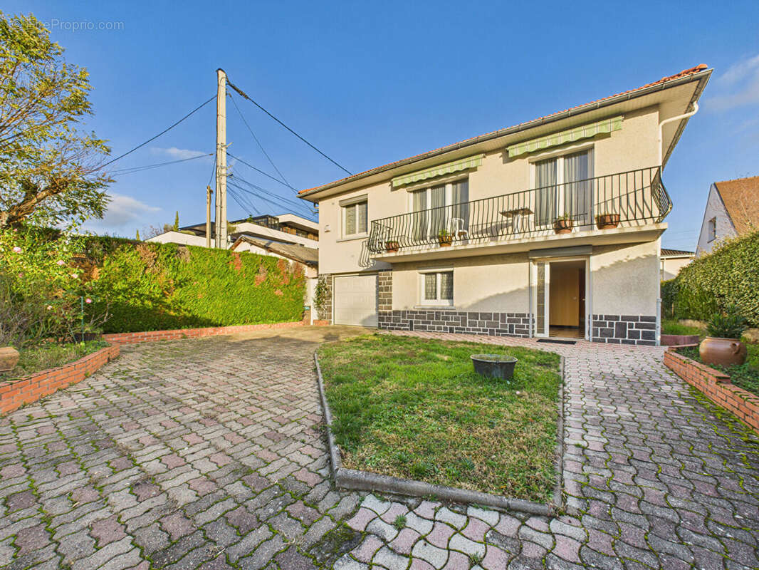Maison à CLERMONT-FERRAND