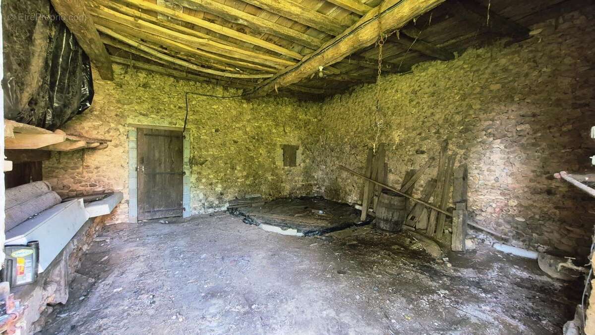 Maison à SAINTE-ALVERE