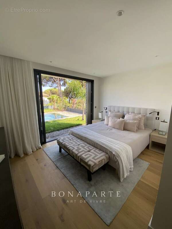 Sainte-maxime - jolie villa contemporaine de 230m² - a pieds de la plage de la nartelle - photo 16